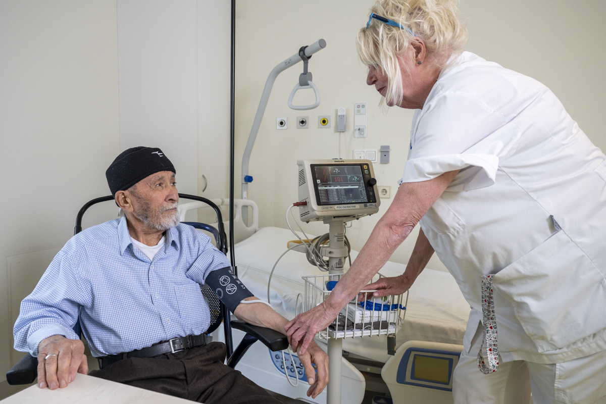 Bloeddruk meten bij patiënt