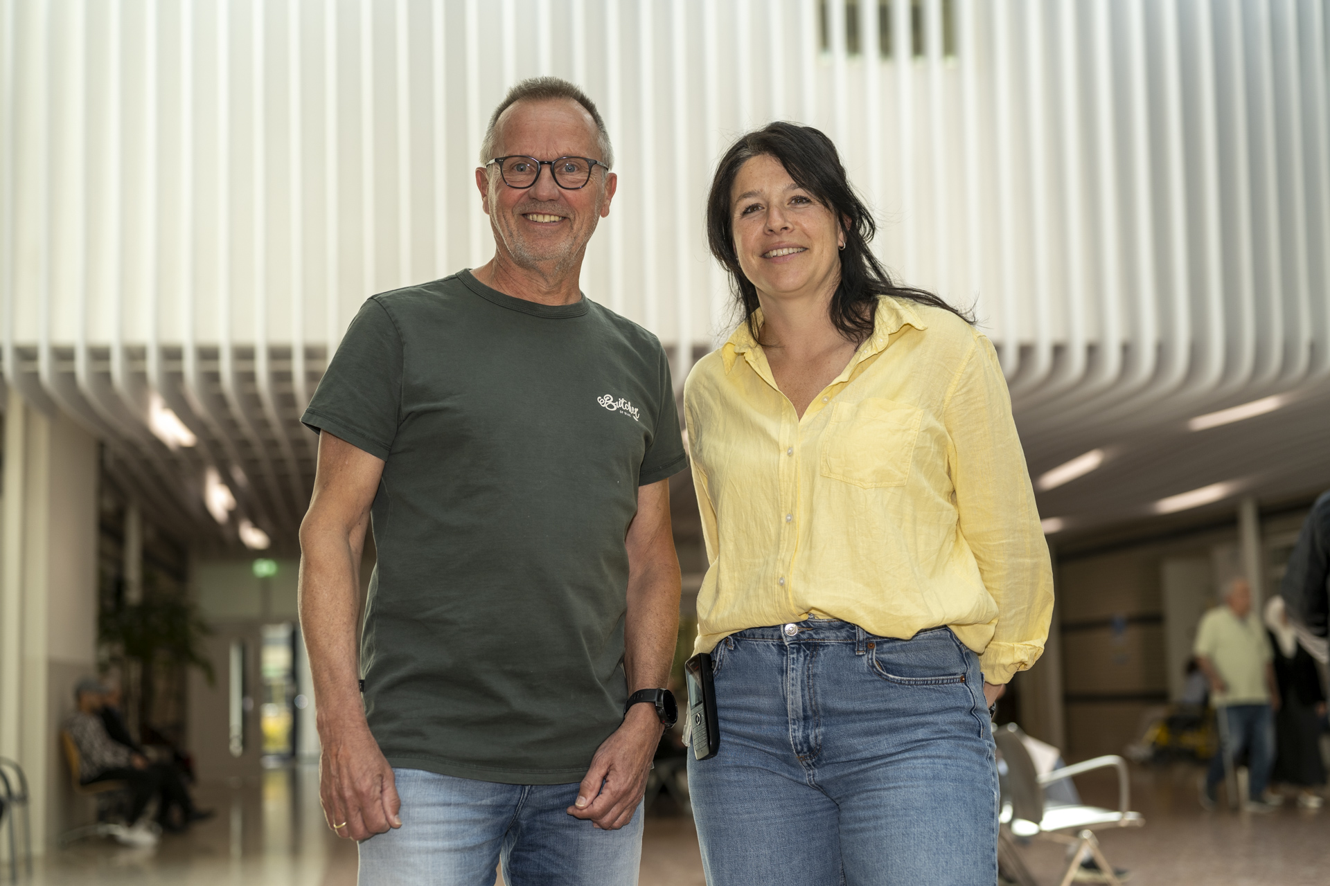 Foto van Jim van Buuren en Laura Santini voor rubriek Knappe Kop